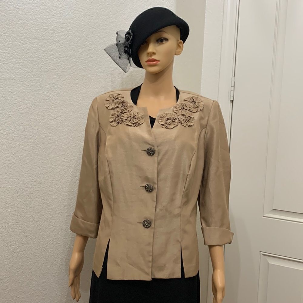 Dana Kay Size 12 Flower Button  3/4 Roll Sleeve Polyester Brown Dress Jacket